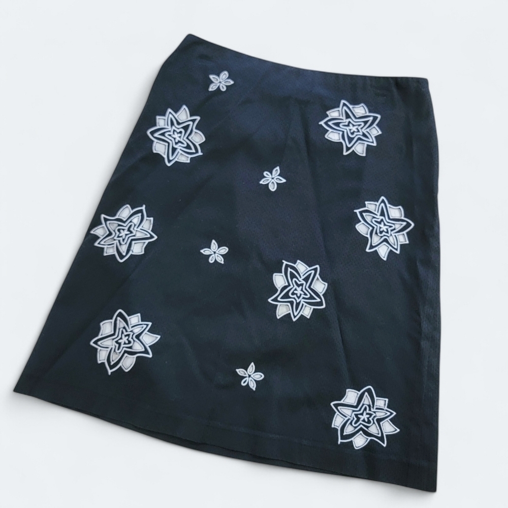 Grace Dane Lewis Black Skirt White Embroidered Flowers Cutouts A-line Size 10